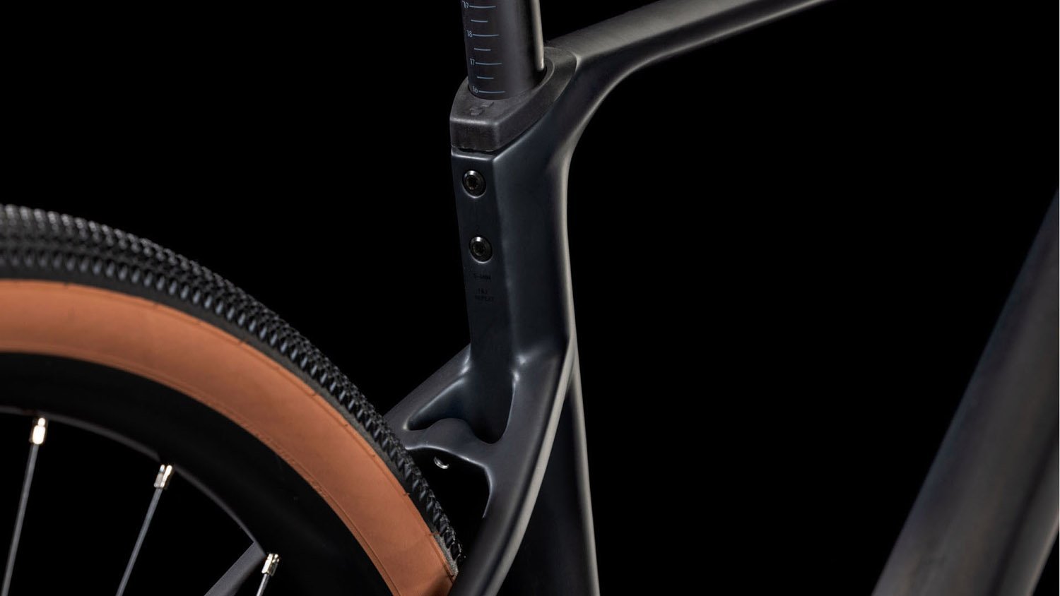 Cube Nuroad C:62 ONE carbon´n´glossy – Bild 3